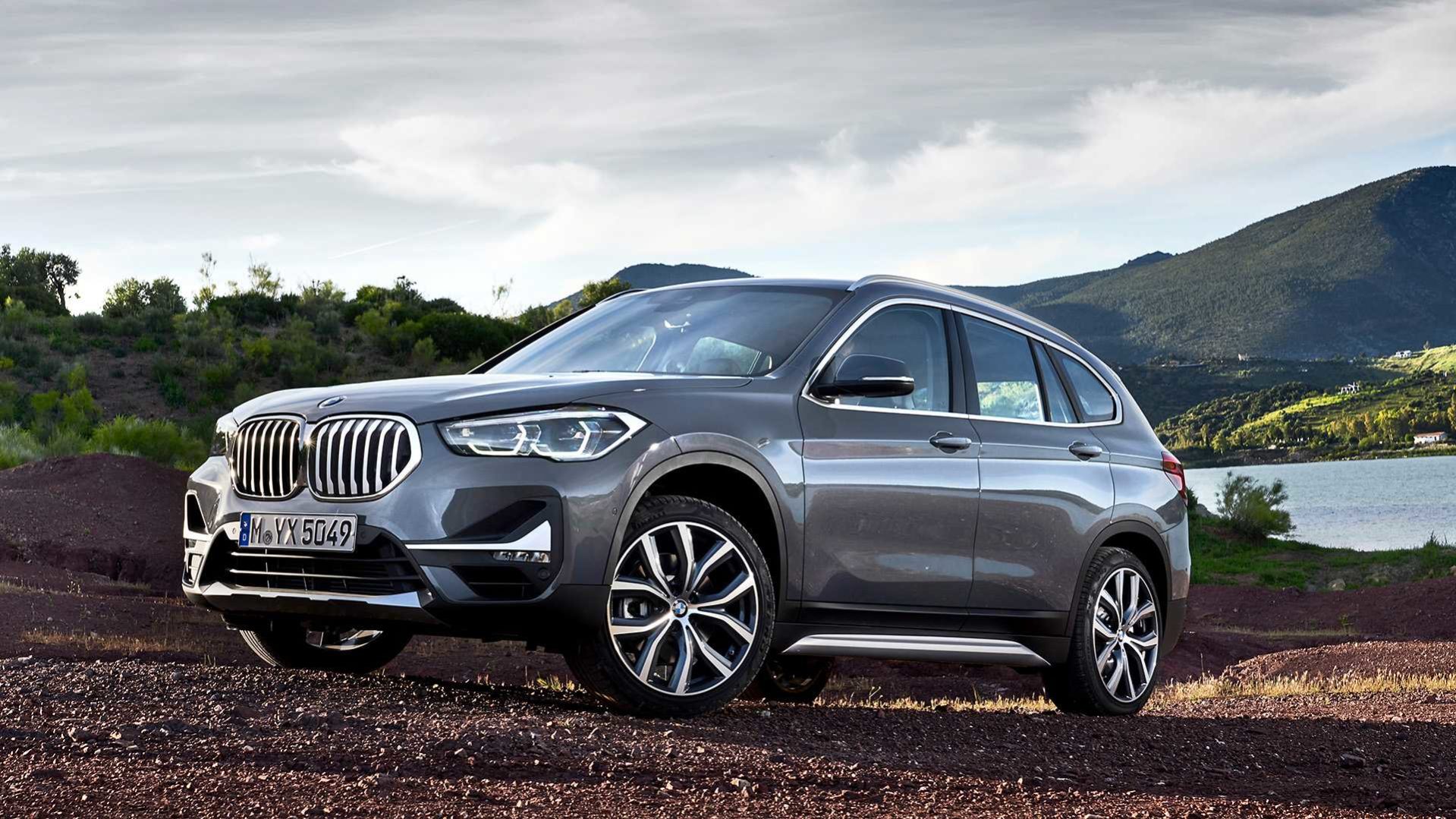 BMW X1 Facelift Unveiled - CarSaar